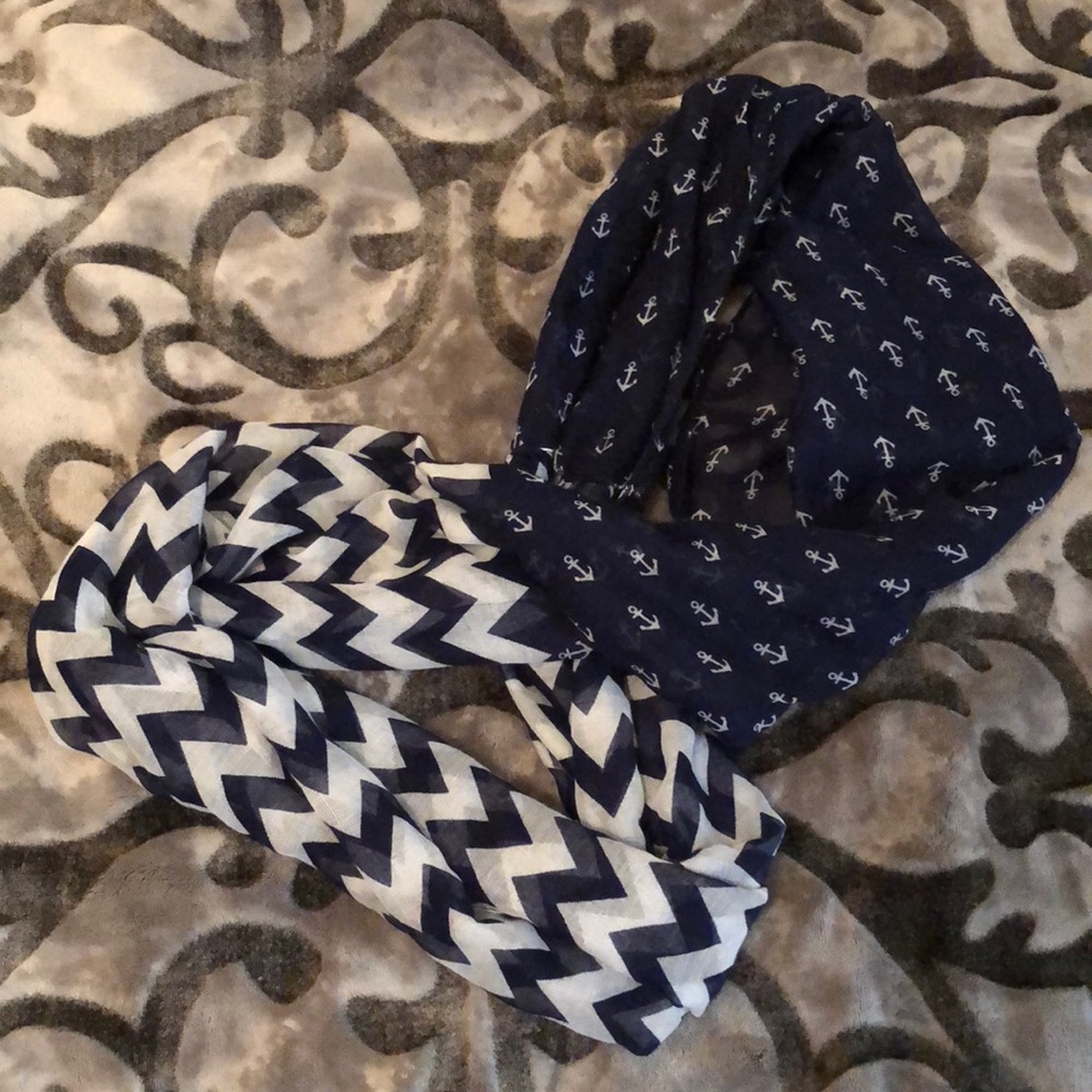 Scarf - Picture 2 of 2